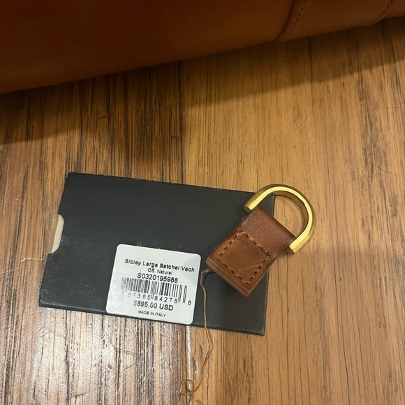 Shinola Sibley Large Satchel Vach
Natural
Made in Italy - Picture 7 of 8